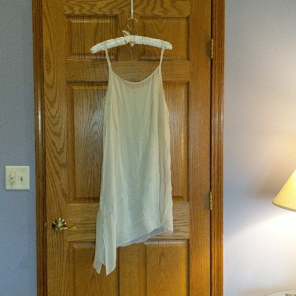 HP 🥂 Eileen Fisher Silk top layer under sweaters - Picture 3 of 4